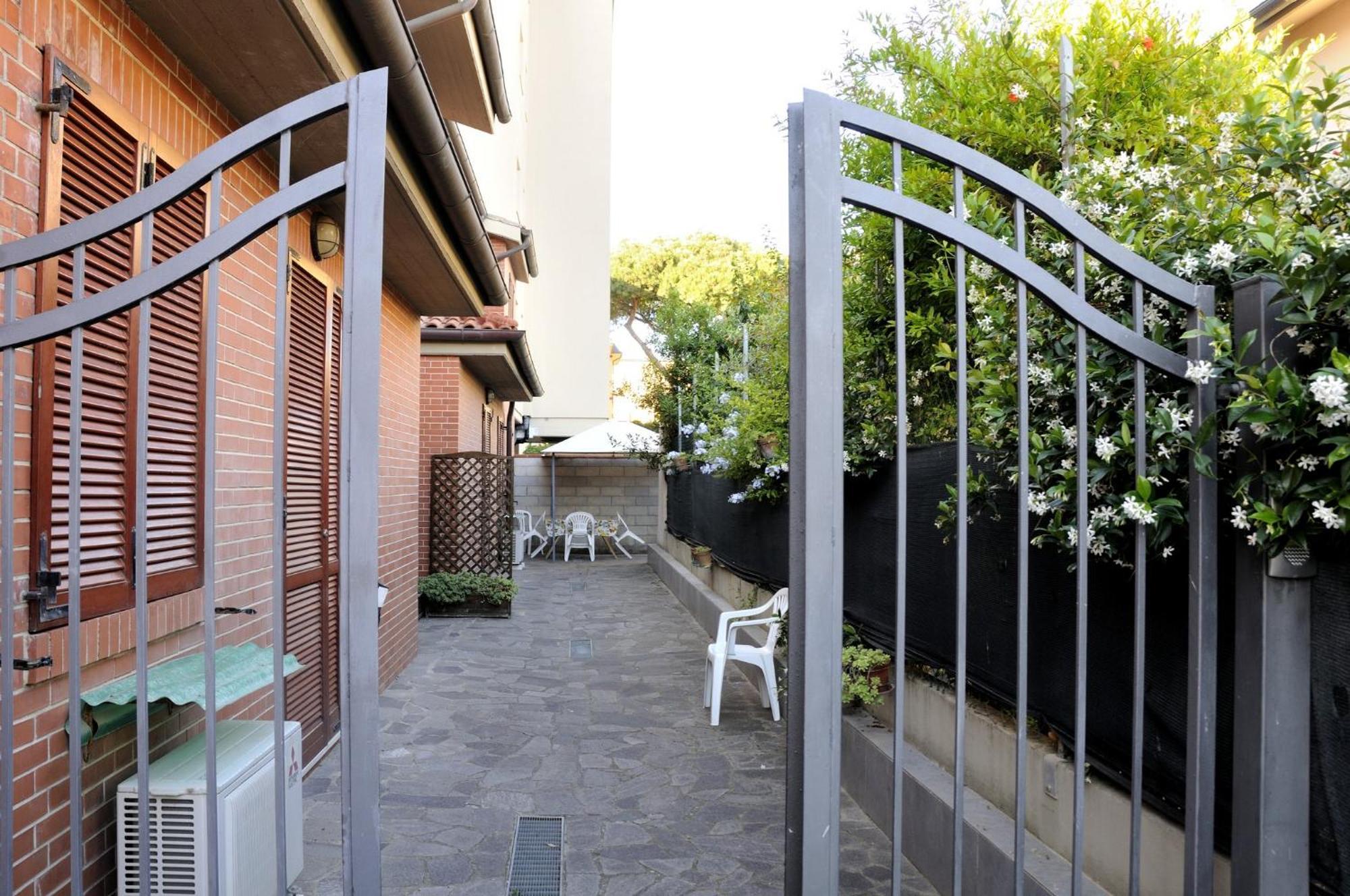 I Portici Appartamenti Marina di Grosseto Zewnętrze zdjęcie